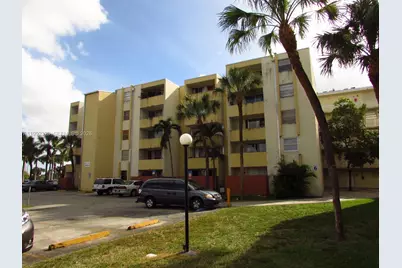 10090 NW 80th Ct #1560, Hialeah Gardens, FL 33016 - Photo 1