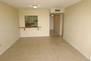 10090 NW 80th Ct, Hialeah Gardens, FL 33016 - Photo 17