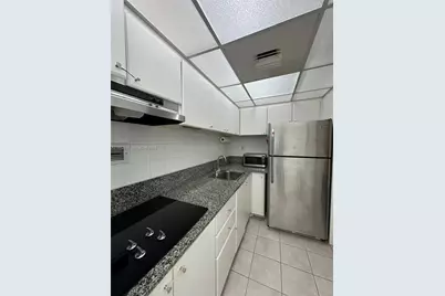 1000 West Ave #822, Miami Beach, FL 33139 - Photo 11