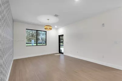 8363 NW 41st St #A-109, Doral, FL 33166 - Photo 5