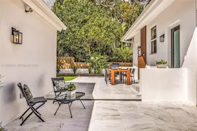 320 NE 88th St, El Portal, FL 33138 - Photo 67