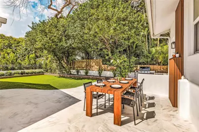 320 NE 88th St, El Portal, FL 33138 - Photo 65