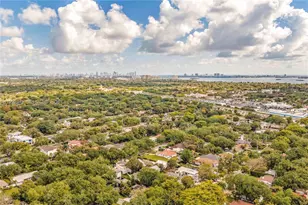 320 NE 88th St, El Portal, FL 33138 - Photo 85