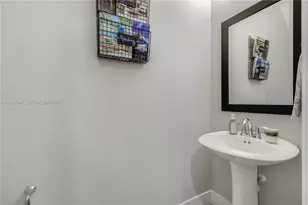 20921 NW 1st Ct, Pembroke Pines, FL 33029 - Photo 35