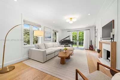 850 E Dilido Dr, Miami Beach, FL 33139 - Photo 5