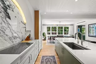 850 E Dilido Dr, Miami Beach, FL 33139 - Photo 9