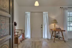 1270 Riverbend Dr, Labelle, FL 33935 - Photo 3