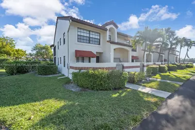 101 Lincoln Ct #101, Deerfield Beach, FL 33442 - Photo 1