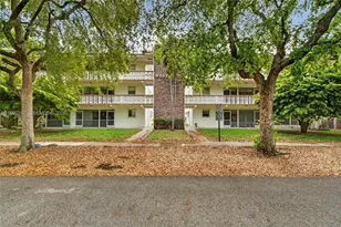 412 S Luna Ct, Hollywood, FL 33021 - Photo 1