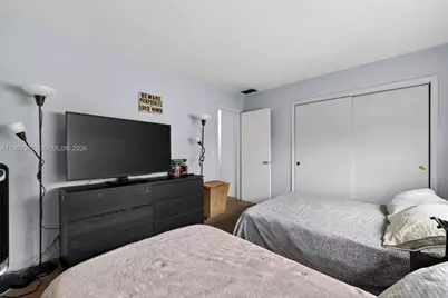 412 S Luna Ct #11, Hollywood, FL 33021 - Photo 19