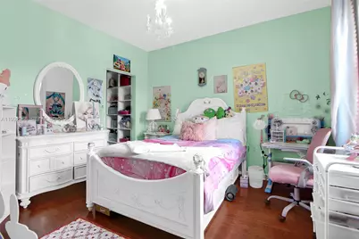 3323 W 90th Ter, Hialeah, FL 33018 - Photo 15