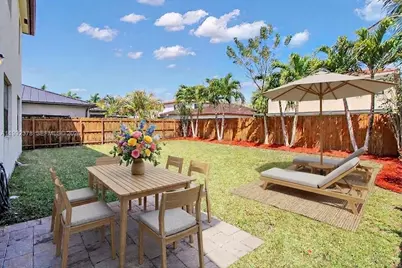 15267 SW 173rd Ln, Miami, FL 33187 - Photo 5