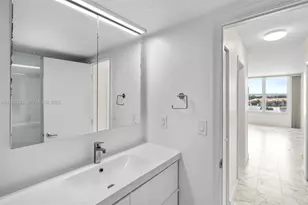 3800 S Ocean Dr, Hollywood, FL 33019 - Photo 15