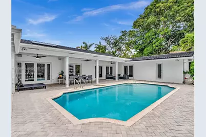 413 Tamarind Dr, Hallandale Beach, FL 33009 - Photo 7