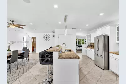 413 Tamarind Dr, Hallandale Beach, FL 33009 - Photo 43