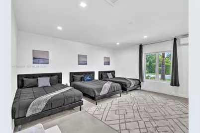 413 Tamarind Dr, Hallandale Beach, FL 33009 - Photo 29