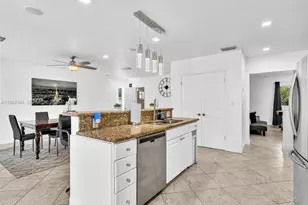 413 Tamarind Dr, Hallandale Beach, FL 33009 - Photo 41