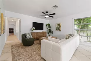 1443 Hollywood Blvd, Hollywood, FL 33020 - Photo 9