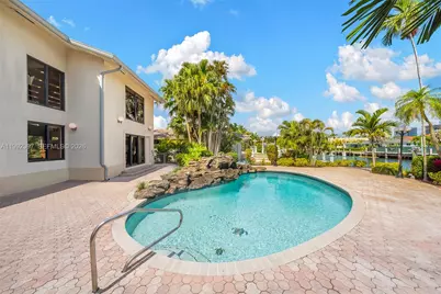 448 Poinciana Dr, Hallandale Beach, FL 33009 - Photo 45