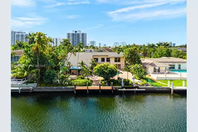 448 Poinciana Dr, Hallandale Beach, FL 33009 - Photo 3