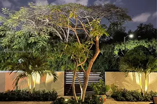 9280 Biscayne Blvd, Miami Shores, FL 33138 - Photo 21