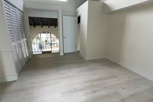 9280 Biscayne Blvd, Miami Shores, FL 33138 - Photo 11