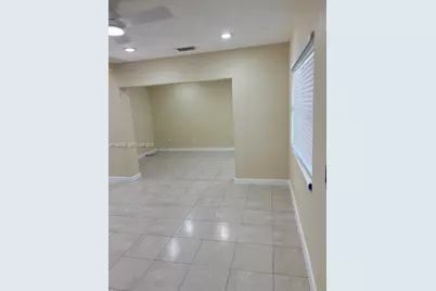 2820 SW 65th Ave, Miramar, FL 33023 - Photo 5