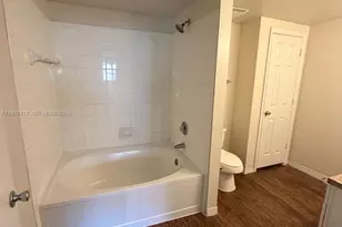 200 SW 117th Terrace, Pembroke Pines, FL 33025 - Photo 37