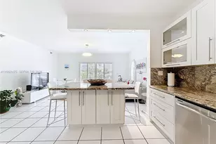 9008 Collins Ave, Surfside, FL 33154 - Photo 3