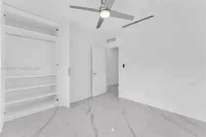 875 E 8th St, Hialeah, FL 33010 - Photo 11