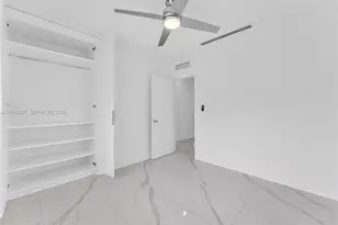 875 E 8th St, Hialeah, FL 33010 - Photo 11