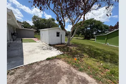 2356 Royal Oaks Blvd, Kissimmee, FL 34744 - Photo 35
