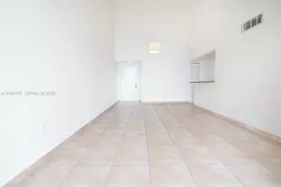 9441 Fontainebleau Blvd, Miami, FL 33172 - Photo 9