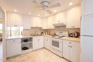 1425 Atlantic Shores Blvd, Hallandale Beach, FL 33009 - Photo 3