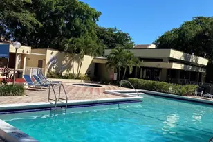 1969 SW 15th St, Deerfield Beach, FL 33442 - Photo 13