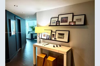 55 SE 6th St #3302, Miami, FL 33131 - Photo 3