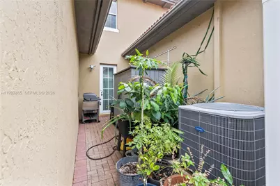 14721 SW 13th St #0, Pembroke Pines, FL 33027 - Photo 27