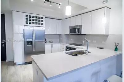 999 SW 1st Ave #3208, Miami, FL 33130 - Photo 7
