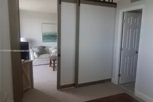 1731 SE 15th St, Fort Lauderdale, FL 33316 - Photo 9