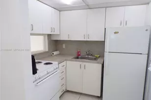 2920 Point E Dr, Aventura, FL 33160 - Photo 25