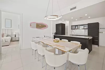 200 Biscayne Boulevard Way #5009, Miami, FL 33131 - Photo 25