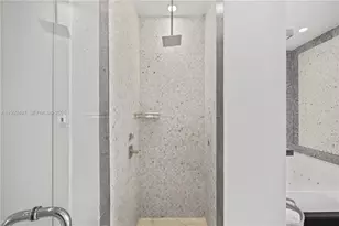 200 Biscayne Blvd Way, Miami, FL 33131 - Photo 31