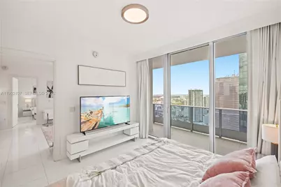 200 Biscayne Boulevard Way #5009, Miami, FL 33131 - Photo 27