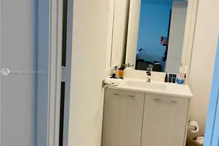 55 SW 9th St, Miami, FL 33130 - Photo 5