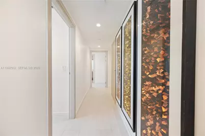 1000 Brickell Plz #3702, Miami, FL 33131 - Photo 19