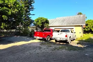 25201 SW 198th Ave, Homestead, FL 33031 - Photo 3