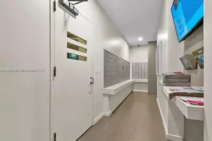 1900 N Bayshore Dr, Miami, FL 33132 - Photo 27