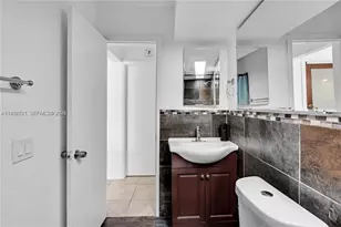 2175 NE 56th St, Fort Lauderdale, FL 33308 - Photo 9