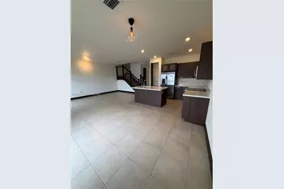 15981 NW 91 Ct, Miami Lakes, FL 33018 - Photo 7