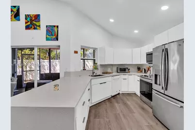 371 NW 101st Ter, Pembroke Pines, FL 33026 - Photo 19